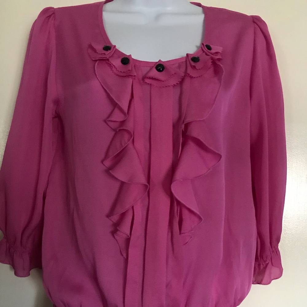 Quintessential top New M size , beautiful pink color 3/4 size sleeves